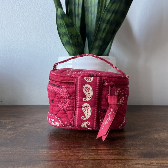 Preloved Vera Bradley Red Quilted Women's Bag - Picture 2 of 11